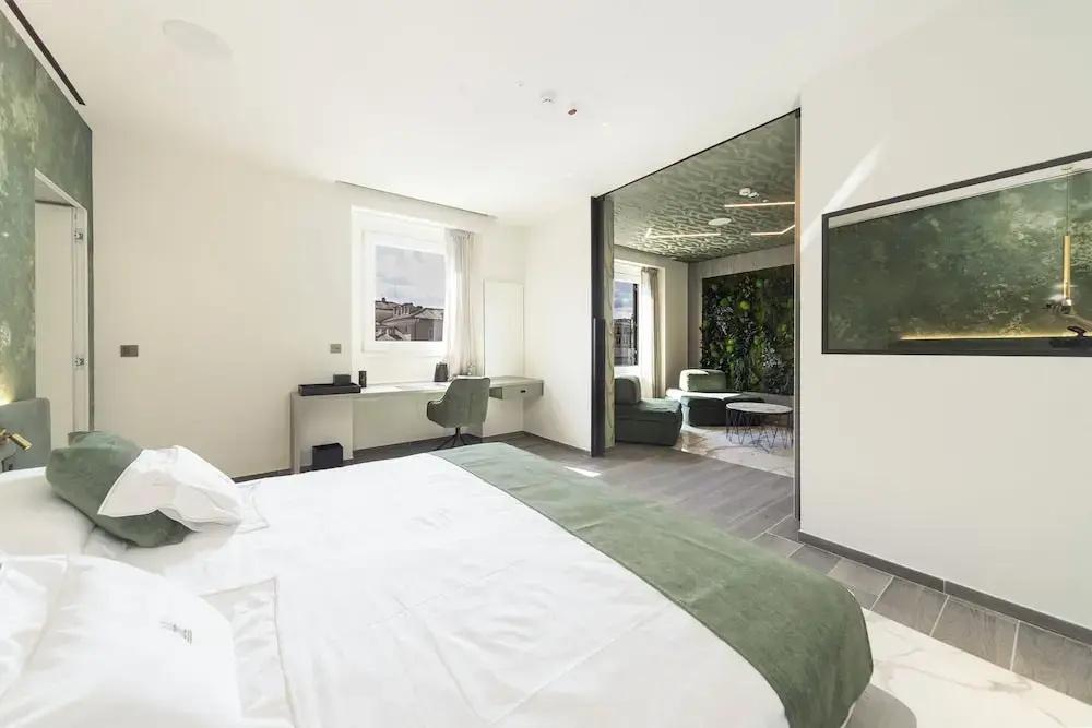 фото Tritone Luxury Suites Piazza del Popolo