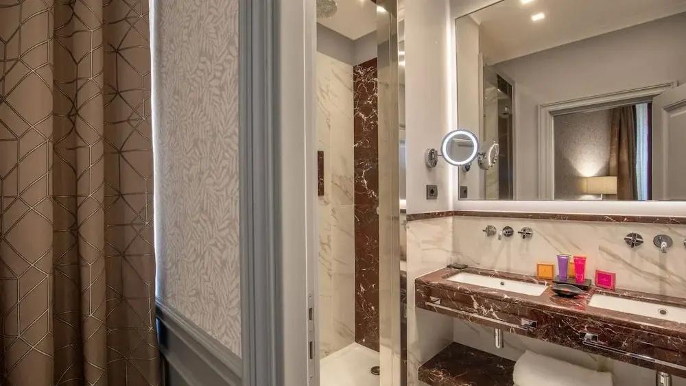 фото The Inn at the Spanish Steps Elegant Collection - Spanish Steps Suites Apartment