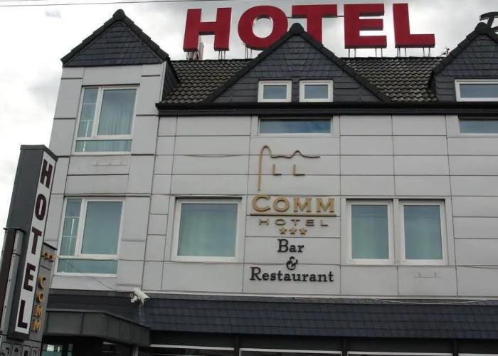Comm Hotel