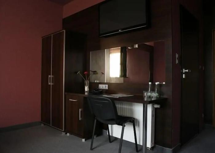Sunny Hotel