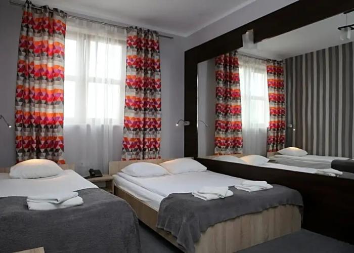 Sunny Hotel