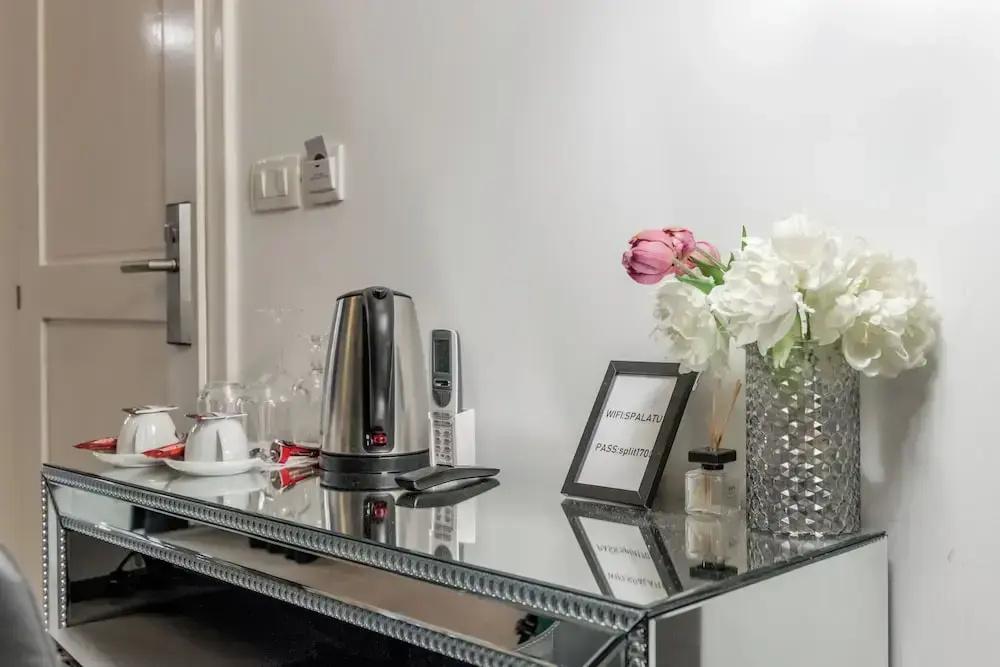 фото The Code Luxury Rooms