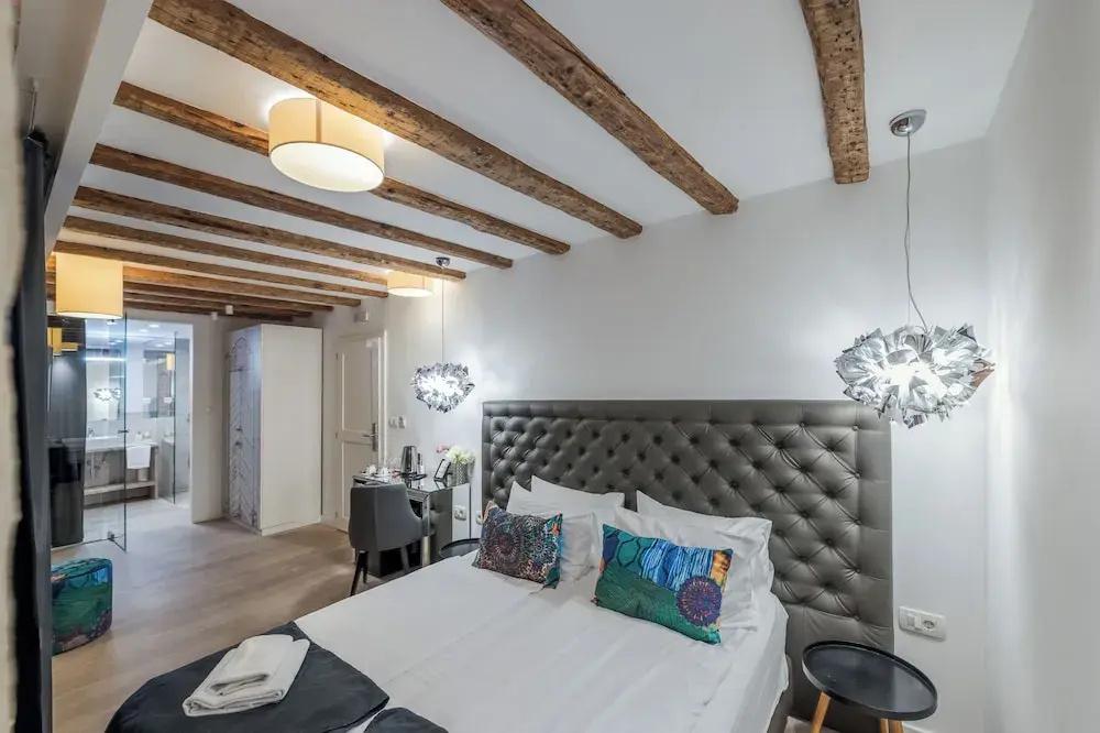 фото The Code Luxury Rooms