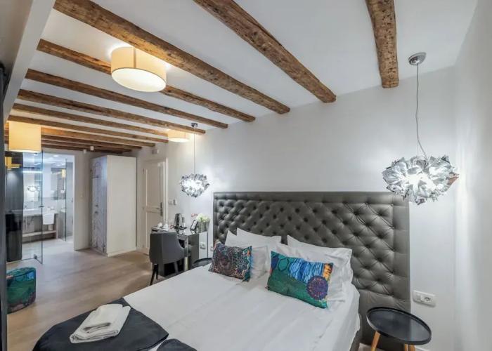 The Code Luxury Rooms