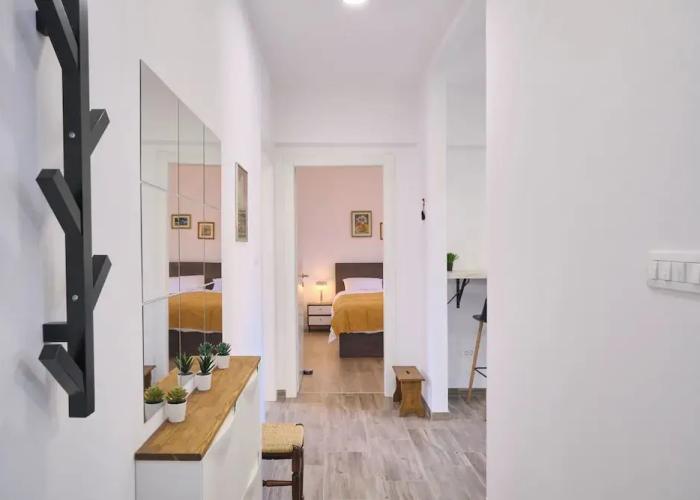 LAV Central Apartment by Litto