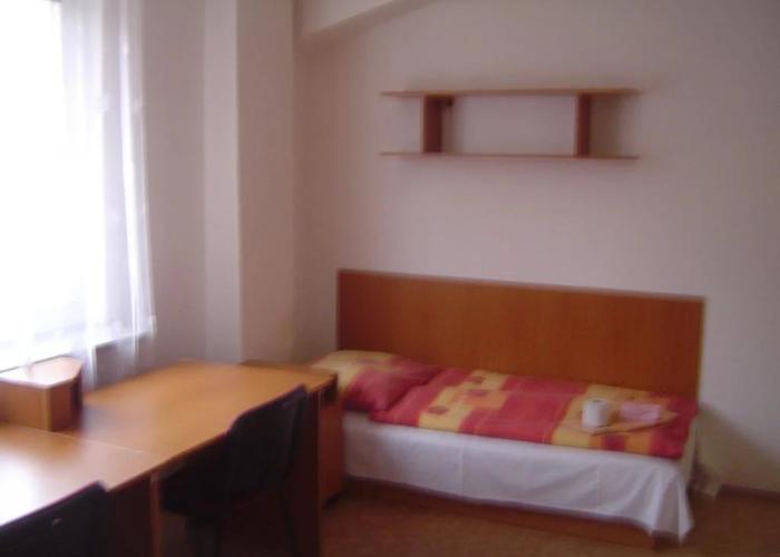 kolej Jarov I. C