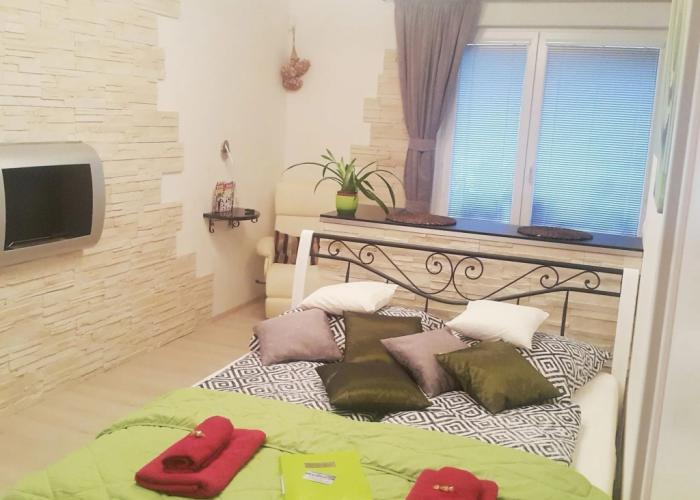 Bastien Studio near Airport