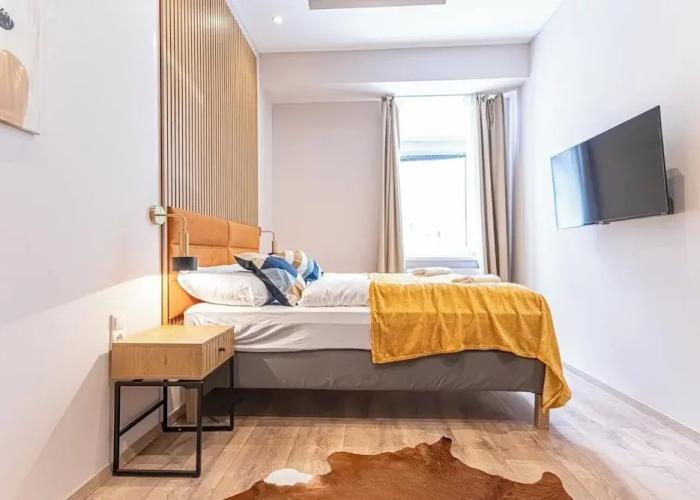 4BR Apt. for Groups 6-Min to Stadthalle