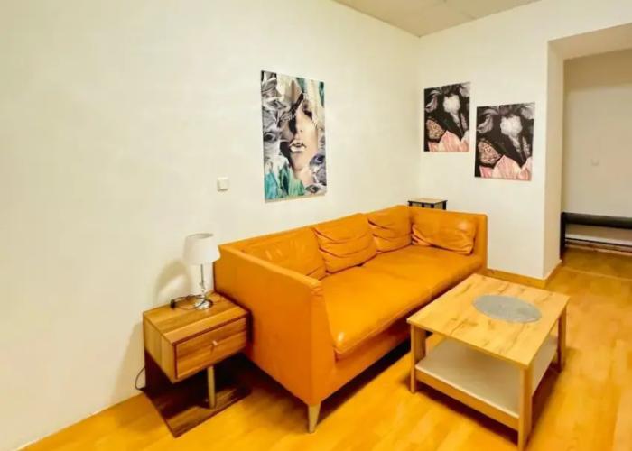 Cozy 2BR Apt Sleeps 6 Direct City Access