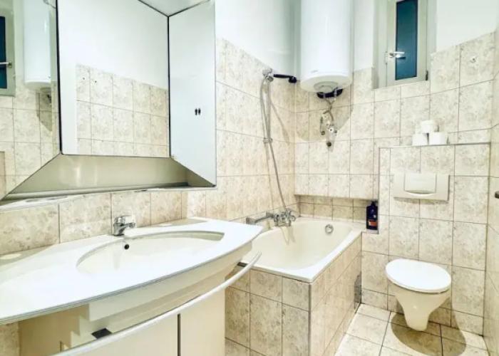 Affordable 5BR Apt Near Atzgersdorf