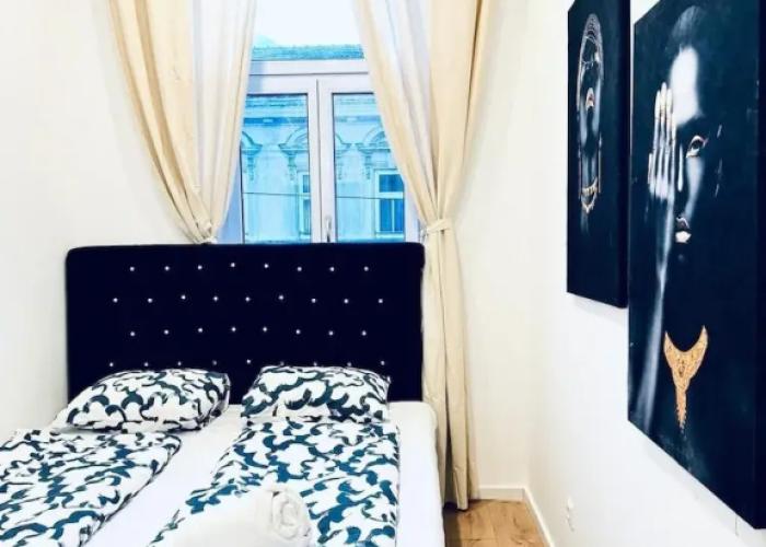 Spacious 3BR Near Kaufpark Alterlaa