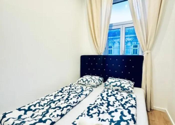 Spacious 3BR Near Kaufpark Alterlaa