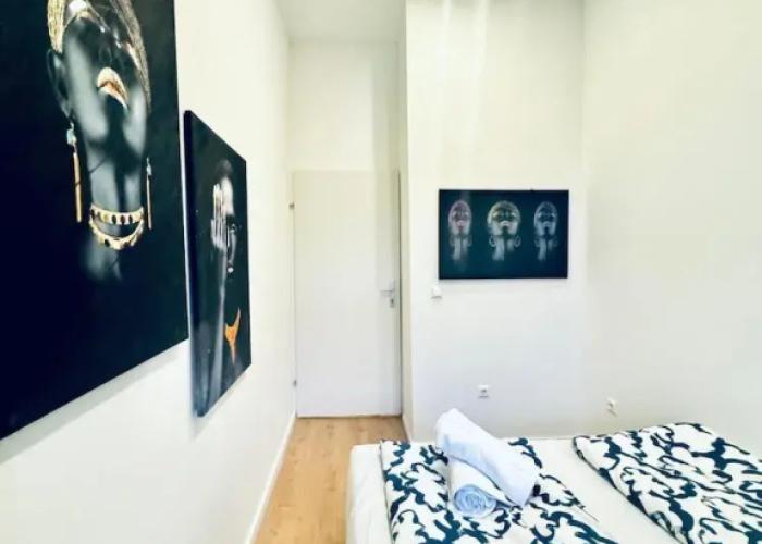 Spacious 3BR Near Kaufpark Alterlaa