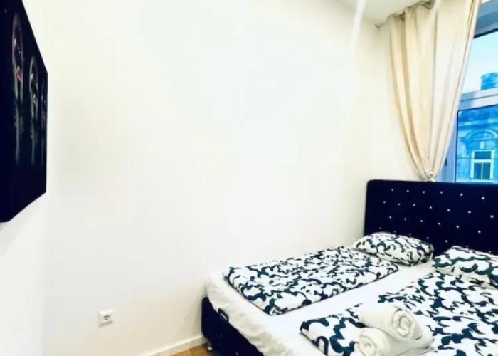 Spacious 3BR Near Kaufpark Alterlaa