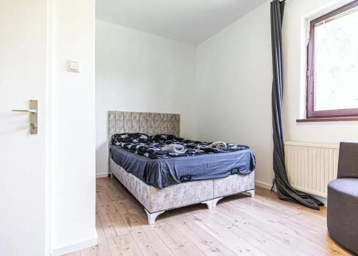 Cozy House  Terrace &Garden  Sleeps 34