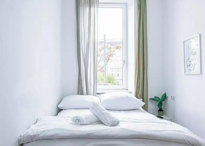 Cozy Room Shared Apt Millennium Tower