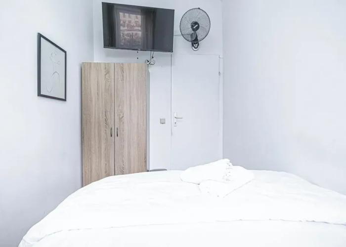 Cozy Room Shared Apt Millennium Tower