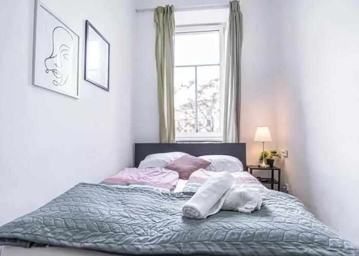 Cozy Room Shared Apt Millennium Tower