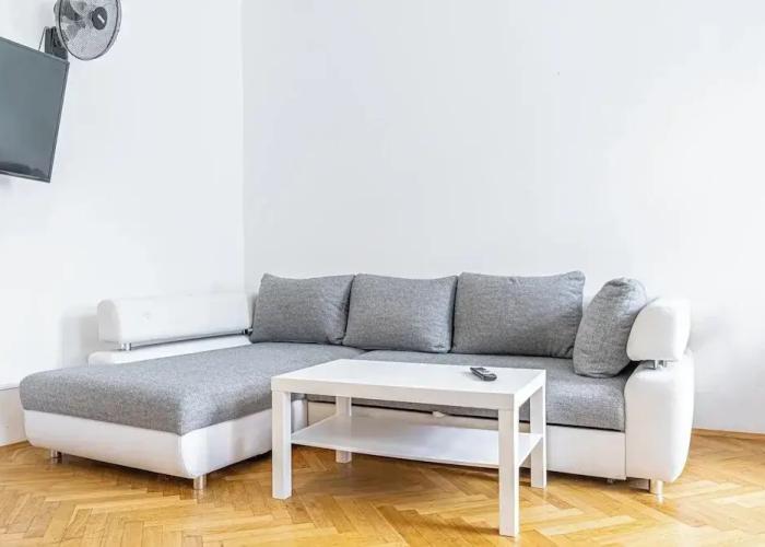 Cozy Room Near U6 Dresdner Subway Line