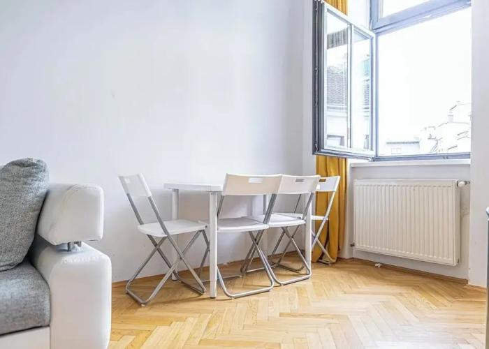 Cozy Room Near U6 Dresdner Subway Line