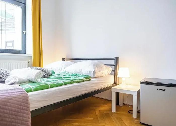Cozy Room Near U6 Dresdner Subway Line
