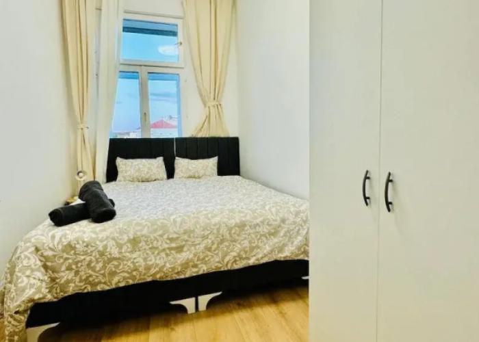 Stylish 4BR Apt Near Westbahnhof