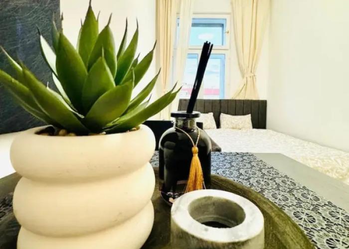 Stylish 4BR Apt Near Westbahnhof