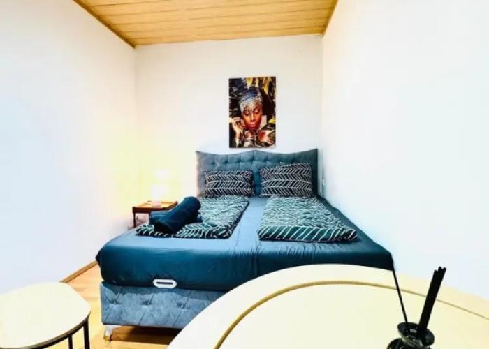 Cozy 4BR Apt for 12P Near FAC Platz