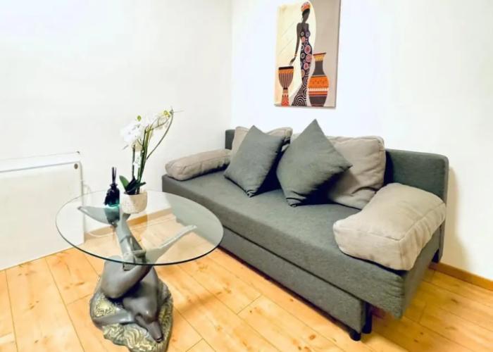 Cozy 4BR Apt for 12P Near FAC Platz
