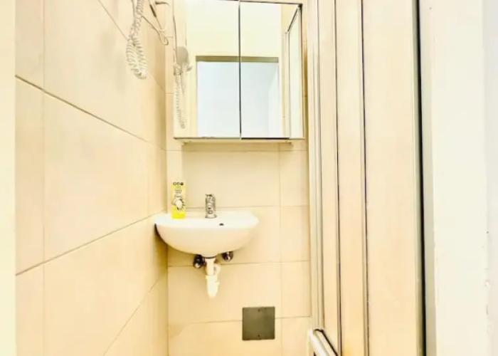 4BR Stay for 8 Near FAC Stadium