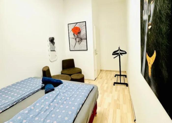 4BR Stay for 8 Near FAC Stadium