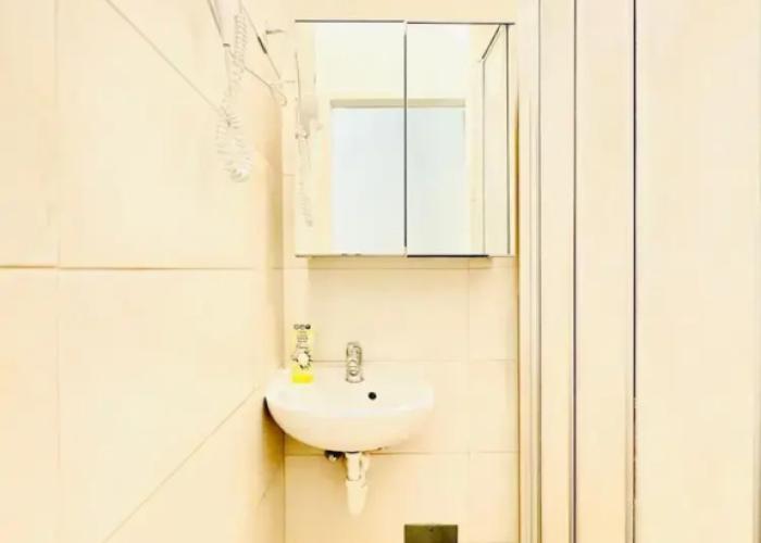 4BR Stay for 8 Near FAC Stadium
