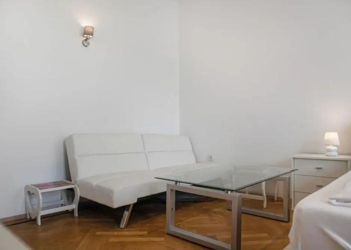 Perfect 7BR Stay Near Hauptbahnhof