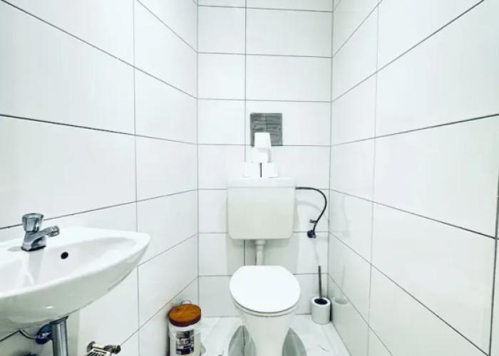 Lovely 4BR Apt Near Kaufpark Alterlaa