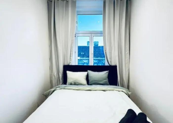 Lovely 4BR Apt Near Kaufpark Alterlaa
