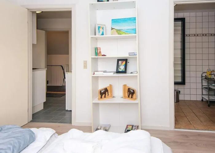Holiday Home, Near Town Square