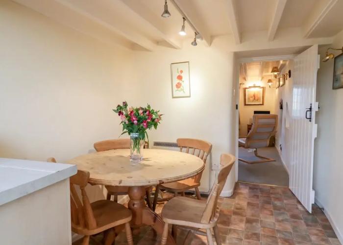 3 Rose Cottages