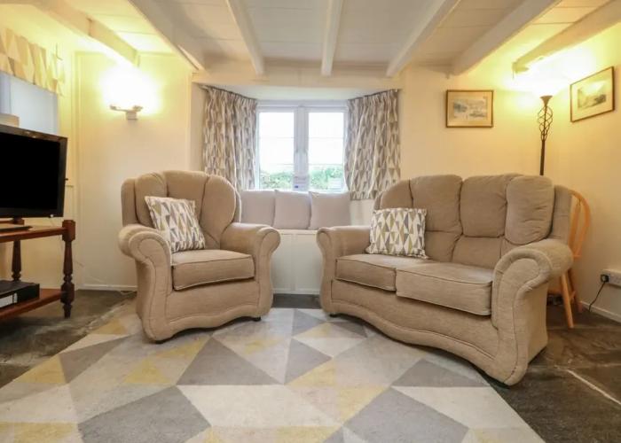 2 Rose Cottages