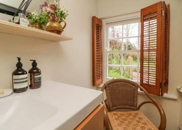 Blackbird Cottage