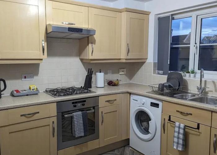 Modern House - 4 Bedrooms - Familyfriendly