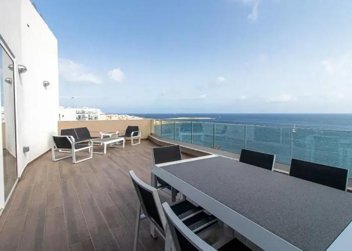 Stunning sea Views From a Gorgeous Penthouse