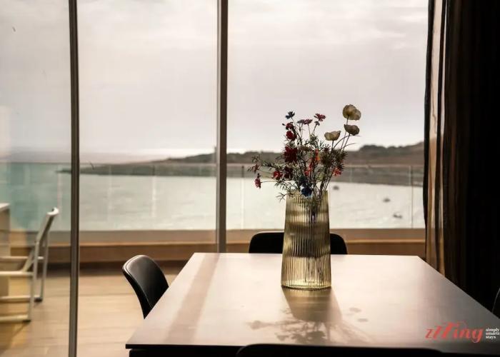 Stunning sea Views From a Gorgeous Penthouse