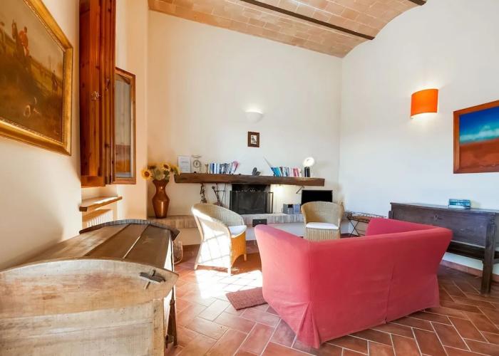 Farmhouse With Swimming Pool in Poggibonsi