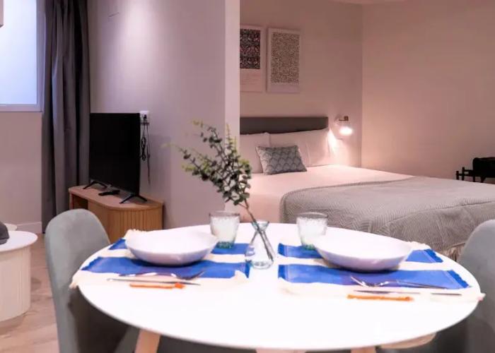 Apartamentos Lydia by gaiarooms