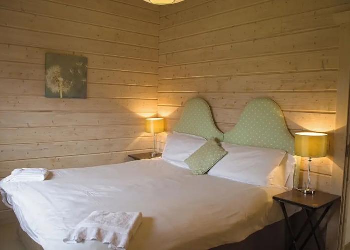 Skylark Lodge