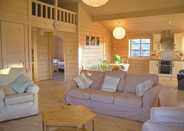 Skylark Lodge