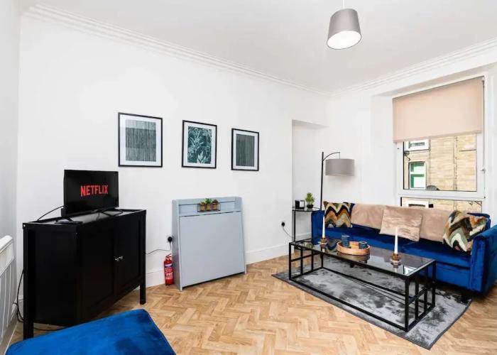 2 Bedroom Apartment-free Parking