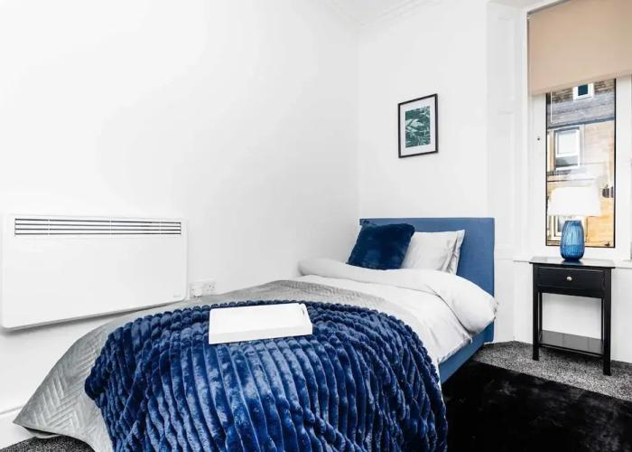 2 Bedroom Apartment-free Parking