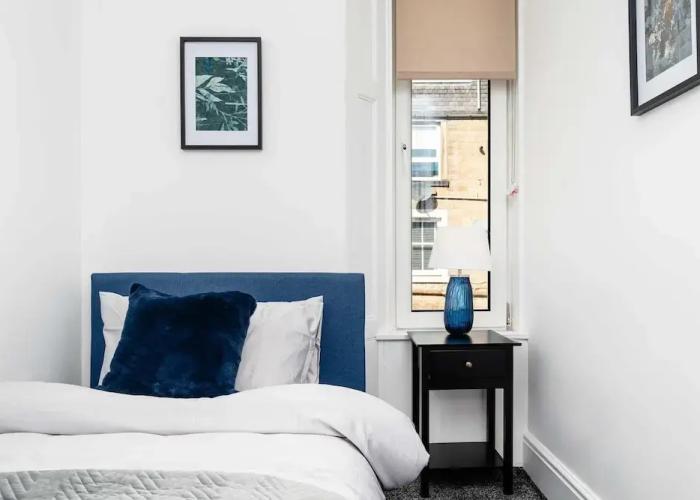 2 Bedroom Apartment-free Parking