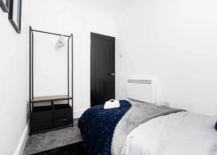 2 Bedroom Apartment-free Parking